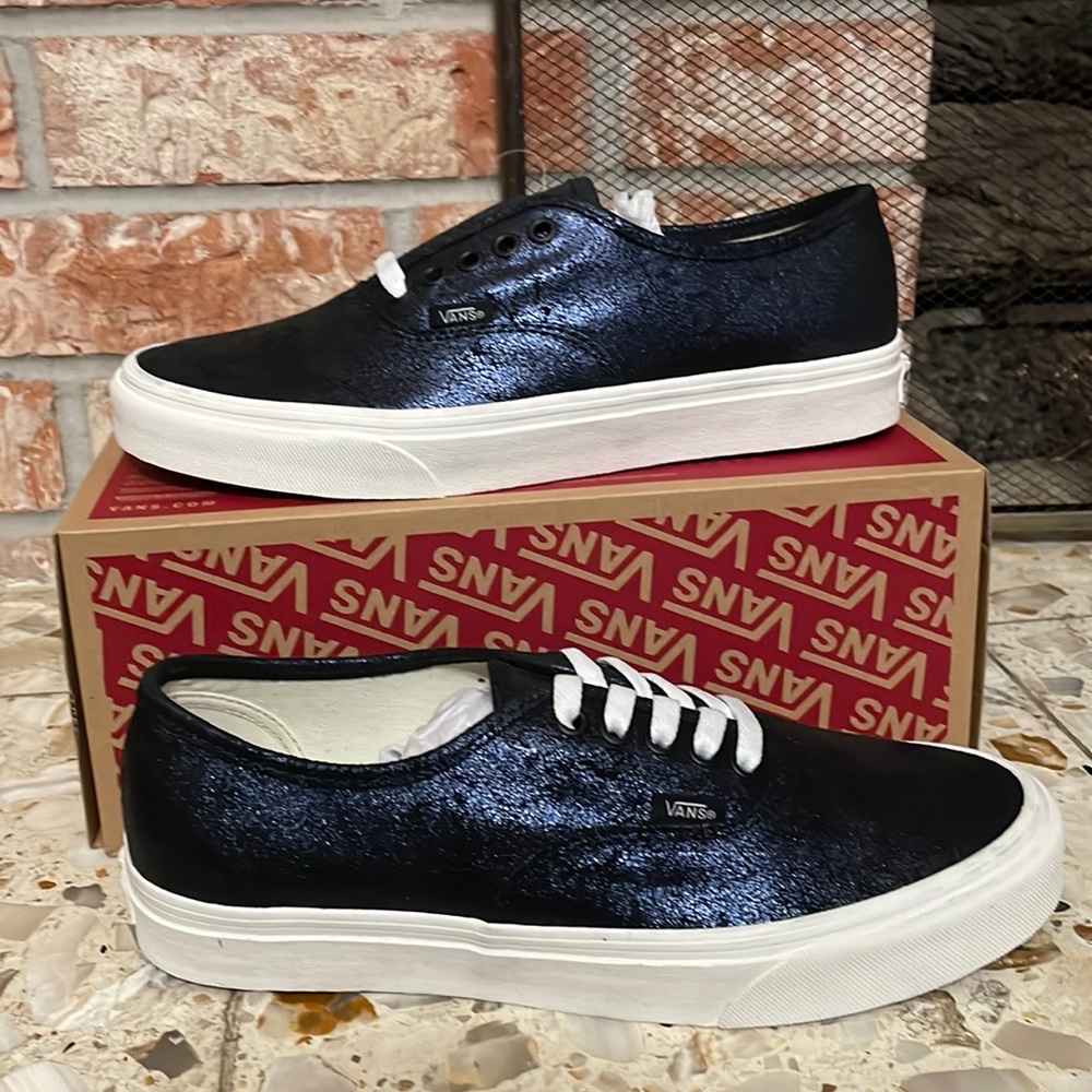 Vans Authentic Cracked leather blackened blue